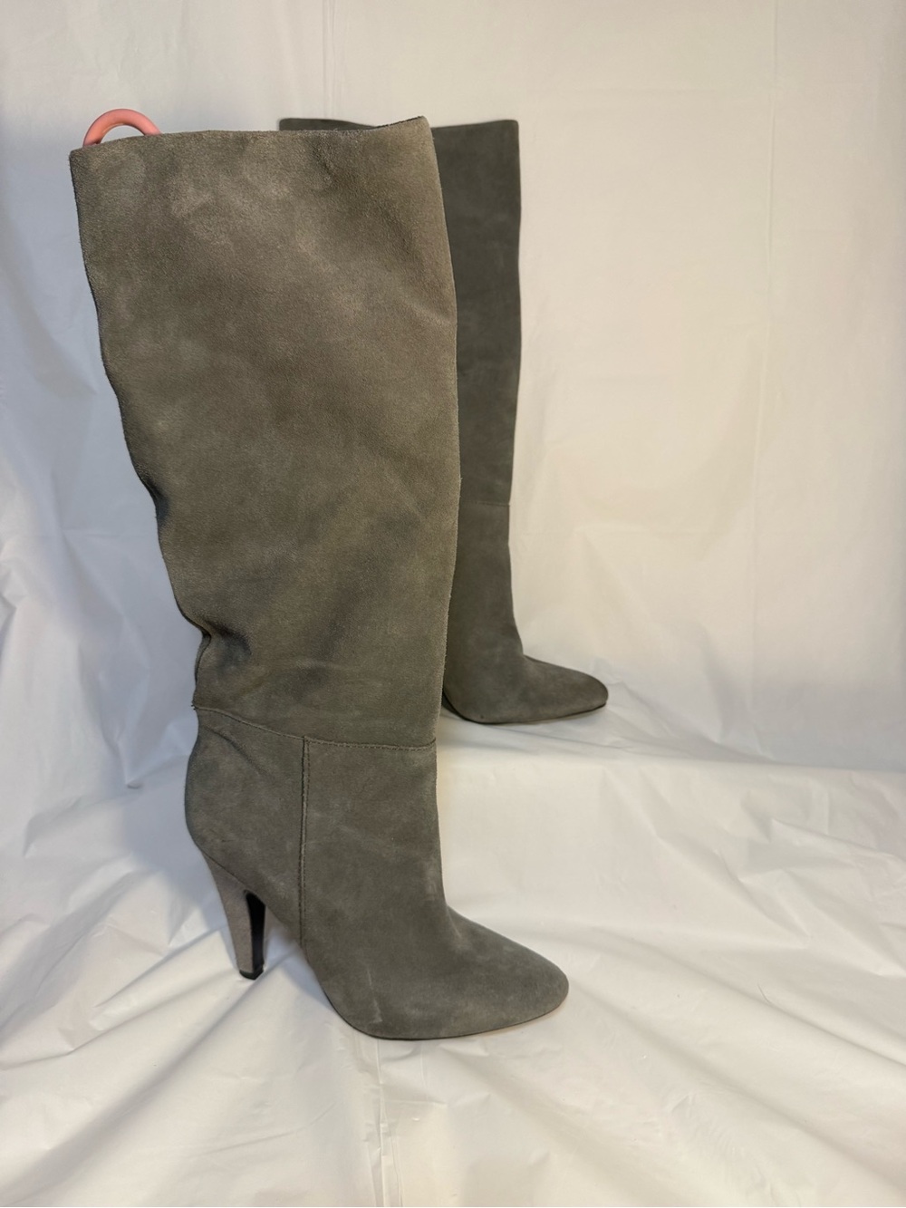 Steve Madden Sienah Grey Suede Boots Women’s US Size 7